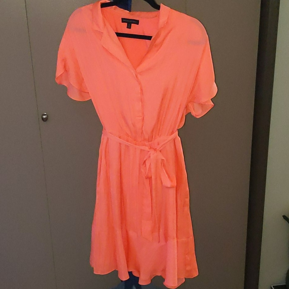 Sz 8 peach collared dress, Banana Republic